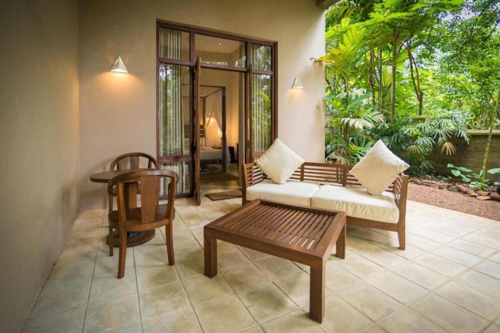 Roman Lake Ayurveda Boutique Resort Ahungalla Exterior photo