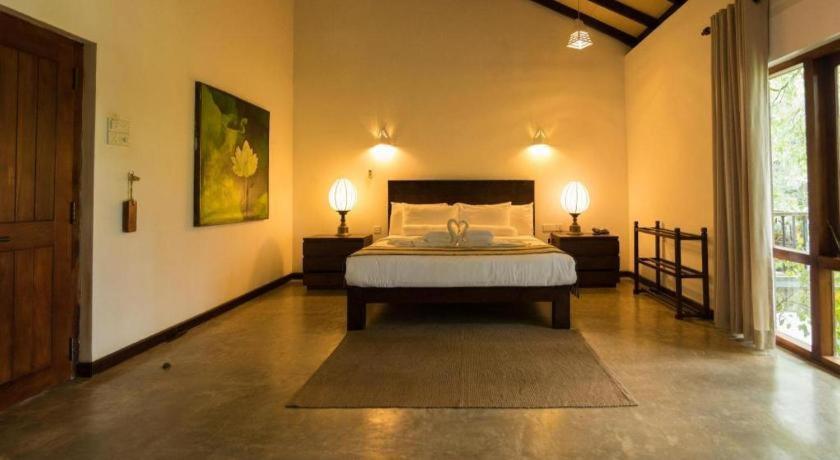 Roman Lake Ayurveda Boutique Resort Ahungalla Exterior photo